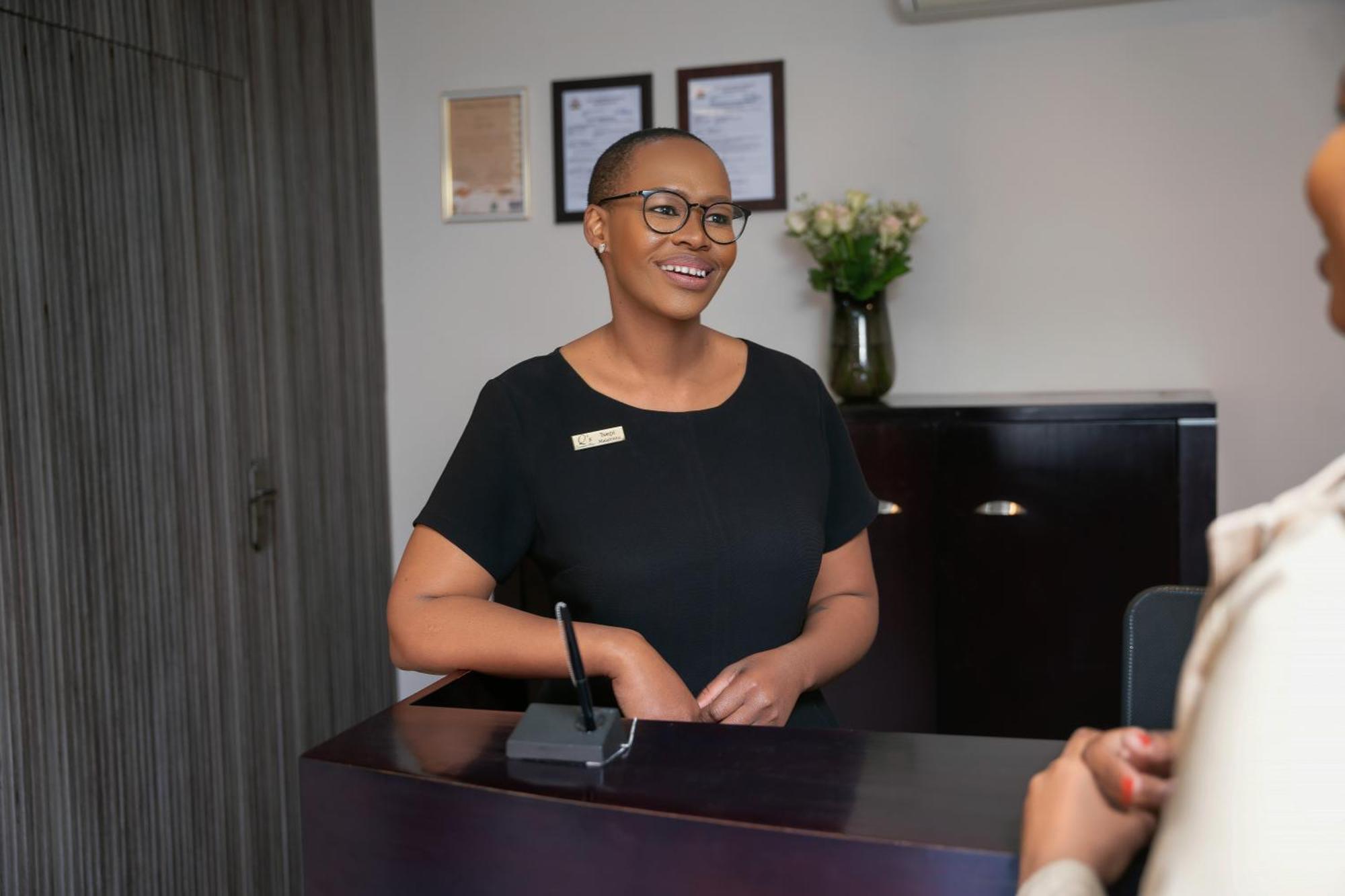 Q'S Boutique Stay Standerton Eksteriør billede
